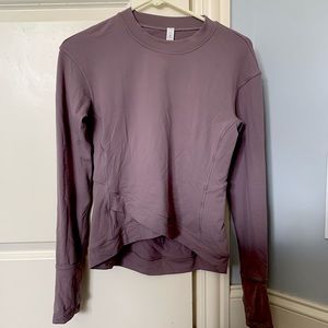lululemon close to crossing long sleeve